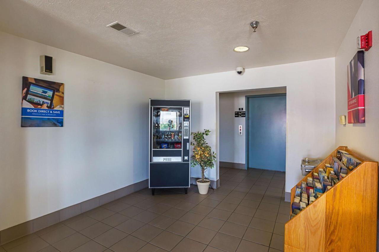 Motel 6 Omaha - Iat West Экстерьер фото